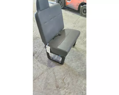 HINO 268 SEAT, FRONT