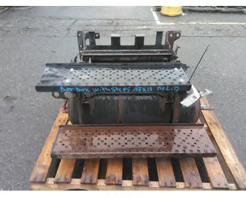 HINO 338 BATTERY BOX