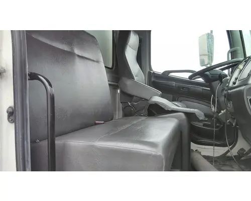 HINO 338 SEAT, FRONT