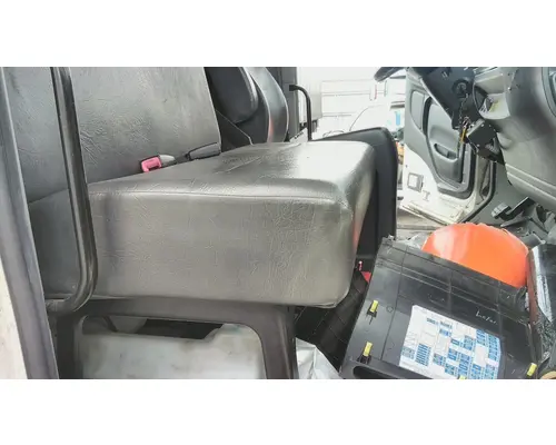 HINO 338 SEAT, FRONT