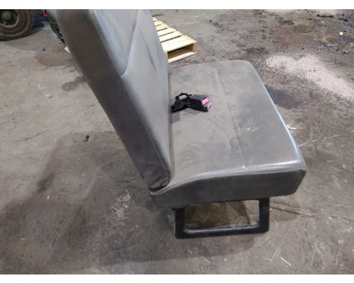 HINO 338 SEAT, FRONT