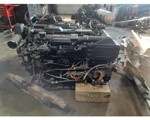 HINO EH700 Engine Assembly