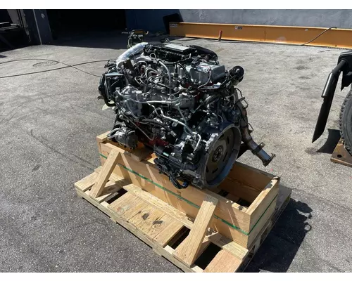 HINO J05E-TP Engine Assembly