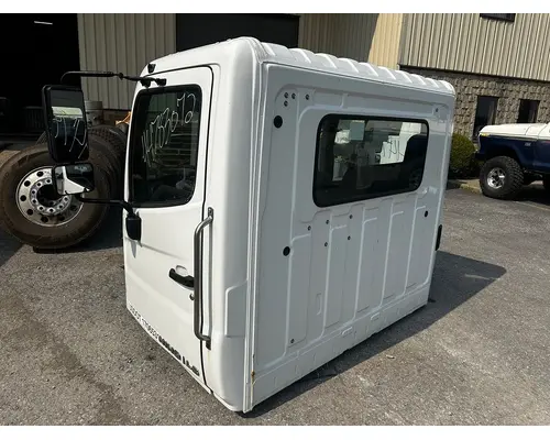 HINO L6 Cab