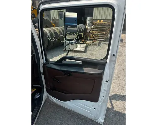 HINO L6 Door Assembly, Front