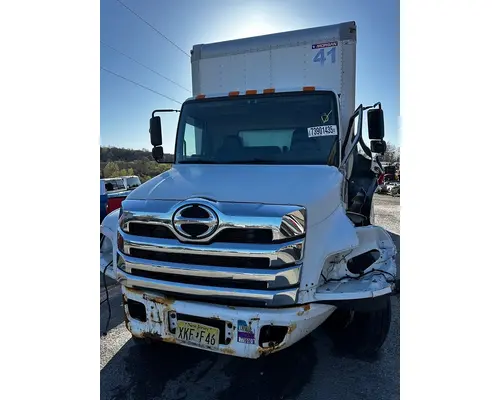 HINO L6 Grille