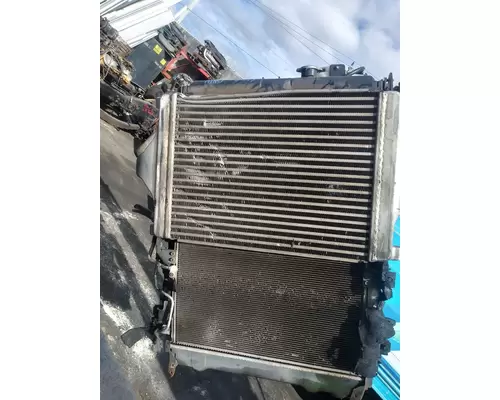 HINO  Radiator
