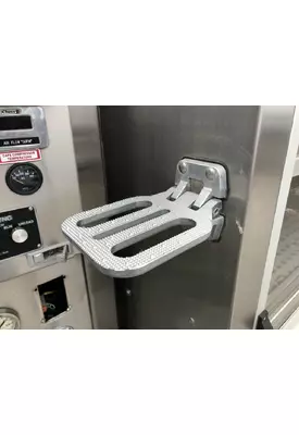 HME TRUCK Step (Fuel Tank, Fairing)