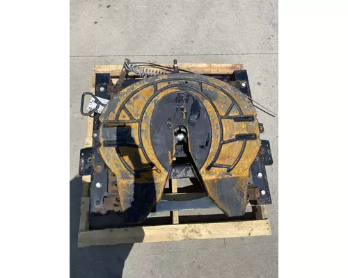 HOLLAND 579 Fifth Wheel