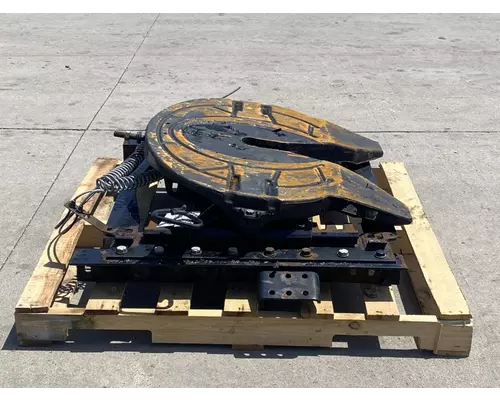 HOLLAND 579 Fifth Wheel