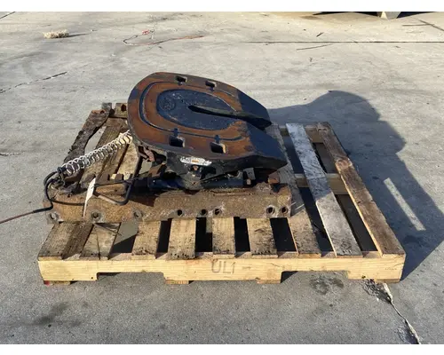 HOLLAND 587 Fifth Wheel