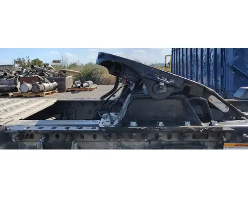 HOLLAND CXU633T Fifth Wheel