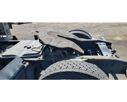 HOLLAND Cascadia 113 Fifth Wheel