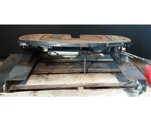 HOLLAND Cascadia 125 Fifth Wheel