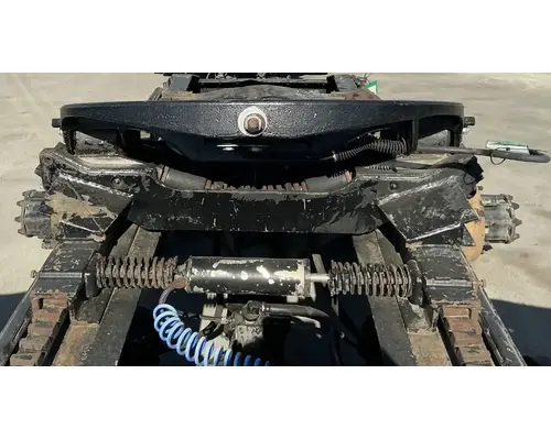 HOLLAND F-9370 Fifth Wheel