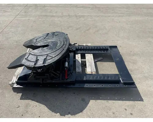 HOLLAND FW35 Fifth Wheel