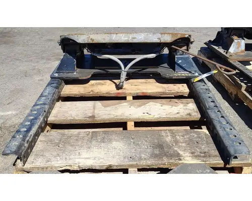 HOLLAND FW8 Fifth Wheel