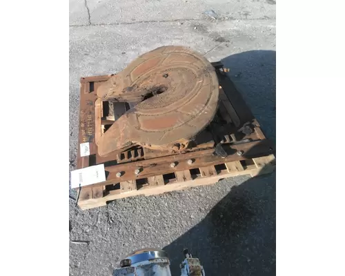 HOLLAND MANUAL SLIDE FIFTH WHEEL