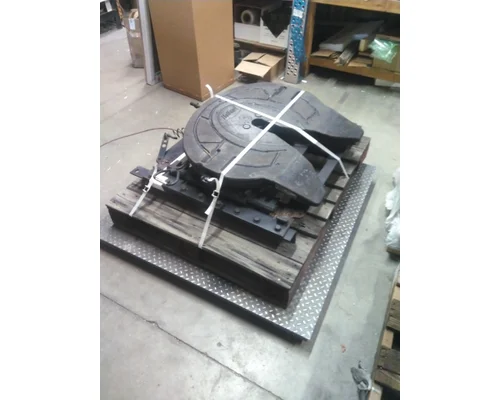 HOLLAND STATIONARY FIFTH WHEEL