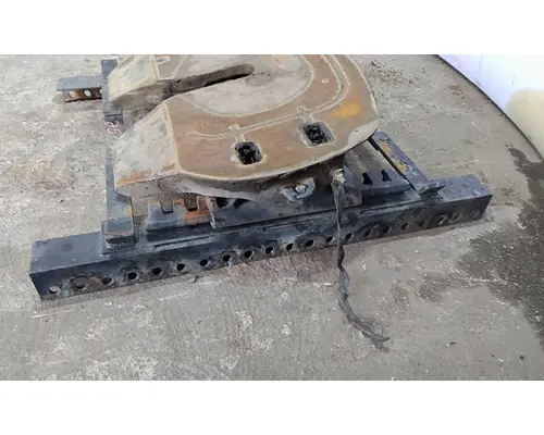 HOLLAND STATIONARY FIFTH WHEEL