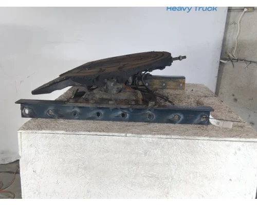 HOLLAND STATIONARY FIFTH WHEEL