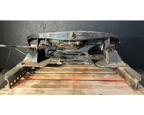 HOLLAND STATIONARY Fifth Wheel