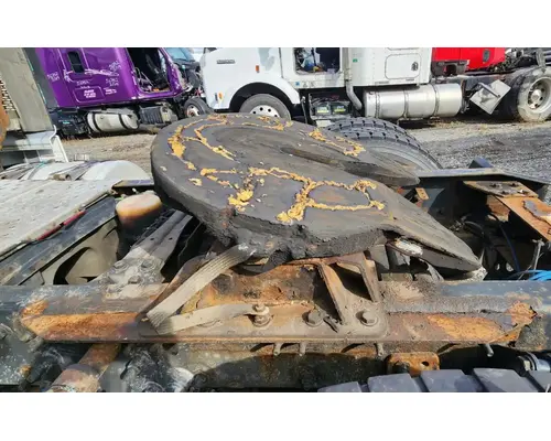 HOLLAND STATIONARY Fifth Wheel