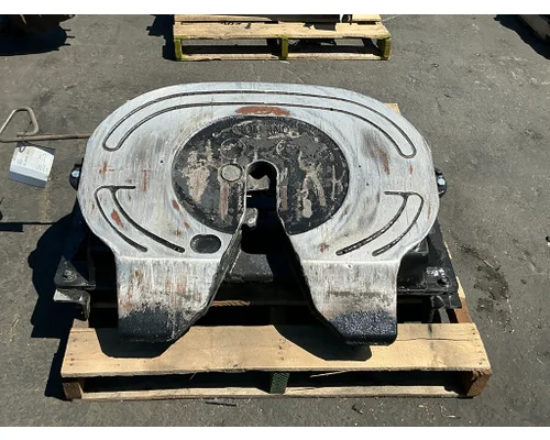 HOLLAND STATIONARY Fifth Wheel