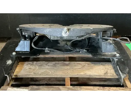 HOLLAND STATIONARY Fifth Wheel