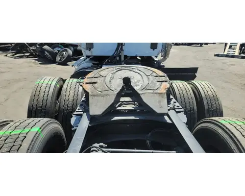HOLLAND T680 Fifth Wheel