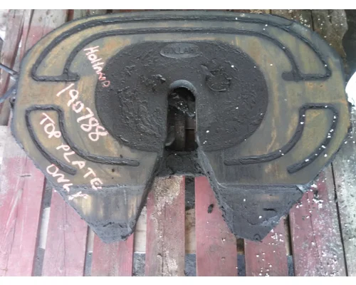 HOLLAND TOP PLATE FIFTH WHEEL PART