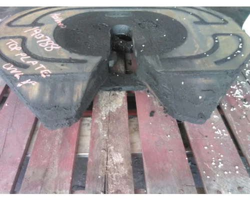 HOLLAND TOP PLATE FIFTH WHEEL PART