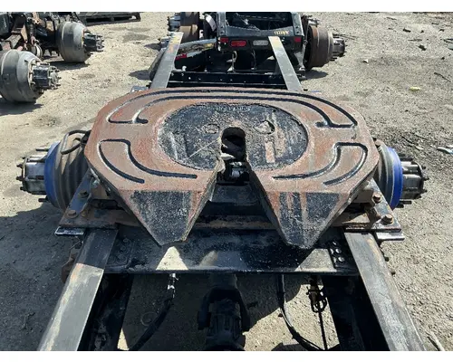 HOLLAND VNL Fifth Wheel