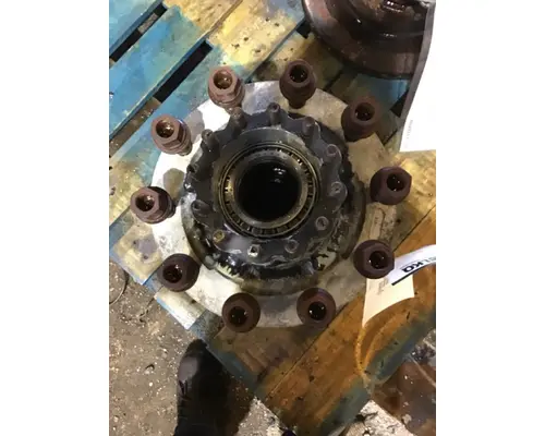 HUB PILOTED - ALUMINUM 10 LUG HUB