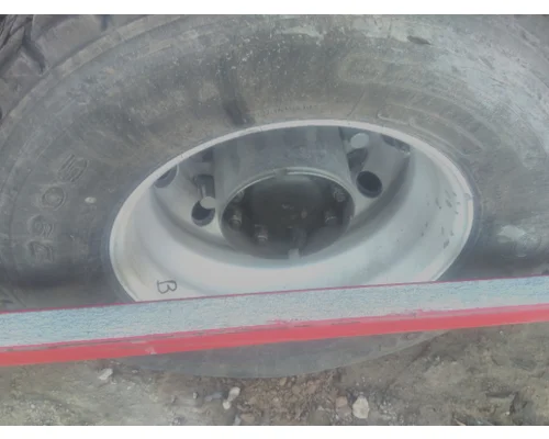 HUB PILOTED - ALUMINUM 19.5 X 6.75 WHEEL