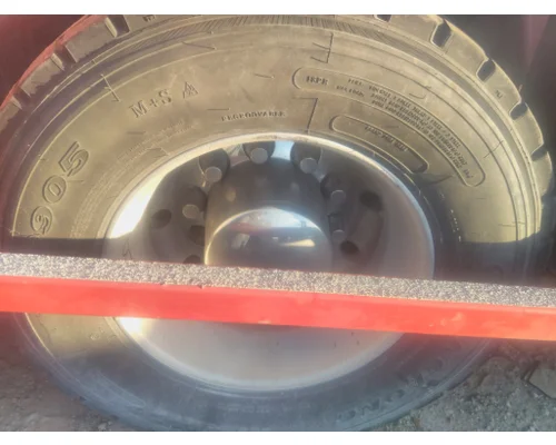 HUB PILOTED - ALUMINUM 19.5 X 6.75 WHEEL
