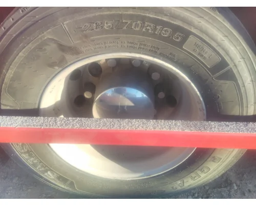 HUB PILOTED - ALUMINUM 19.5 X 6.75 WHEEL