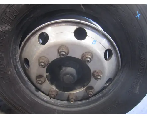 HUB PILOTED - ALUMINUM 19.5 X 6.75 WHEEL