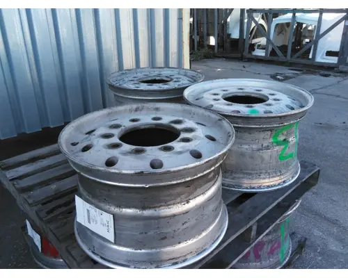 HUB PILOTED - ALUMINUM 22.5 X 13.00 WHEEL