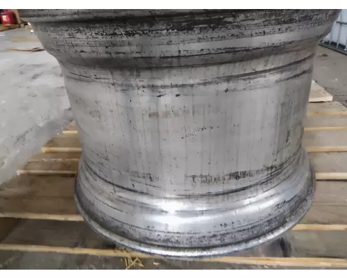 HUB PILOTED - ALUMINUM 22.5 X 13.00 WHEEL