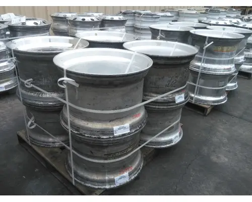 HUB PILOTED - ALUMINUM 22.5 X 14.00 WHEEL