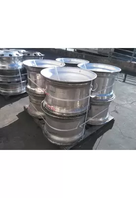 HUB PILOTED - ALUMINUM 22.5 X 14.00 WHEEL