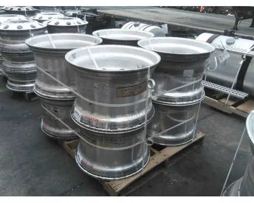 HUB PILOTED - ALUMINUM 22.5 X 14.00 WHEEL