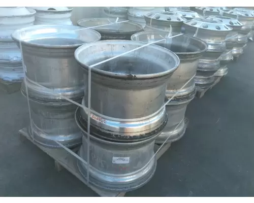 HUB PILOTED - ALUMINUM 22.5 X 14.00 WHEEL