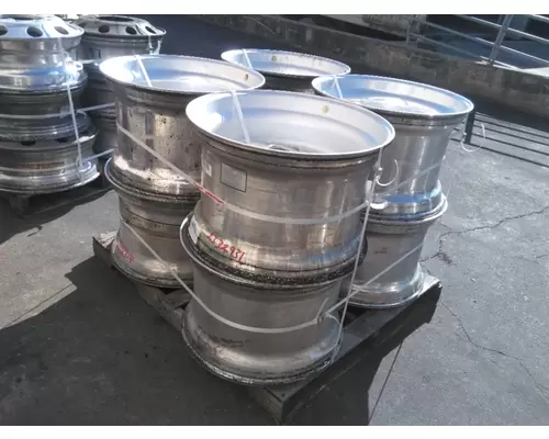 HUB PILOTED - ALUMINUM 22.5 X 14.00 WHEEL