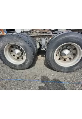 HUB PILOTED - ALUMINUM 22.5 X 8.25 WHEEL