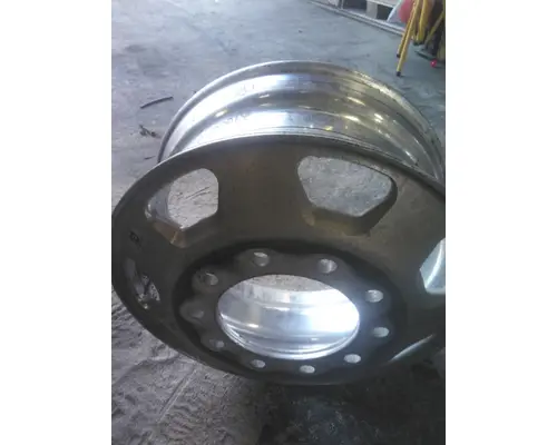 HUB PILOTED - ALUMINUM 22.5 X 8.25 WHEEL