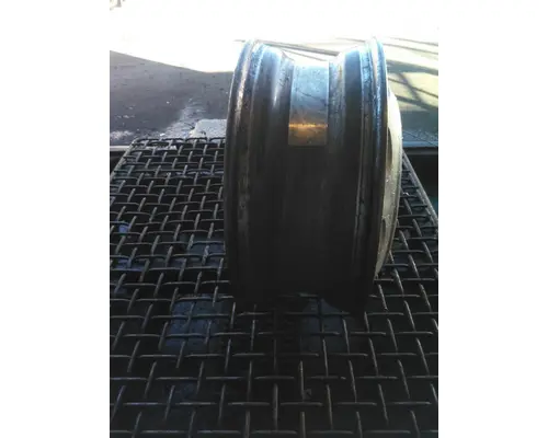 HUB PILOTED - ALUMINUM 22.5 X 8.25 WHEEL