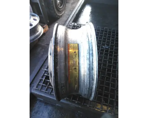 HUB PILOTED - ALUMINUM 22.5 X 8.25 WHEEL