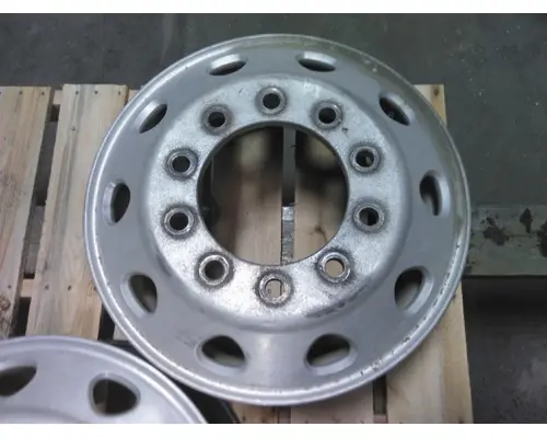 HUB PILOTED - ALUMINUM 22.5 X 8.25 WHEEL